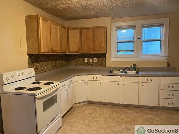 2nd image of 3219 McHenry Ave