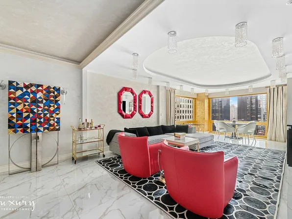 721 5th Ave APT 32H, New York, NY 10022