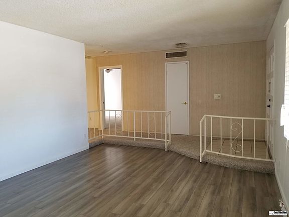 5th image of 4802 W Harmont Dr