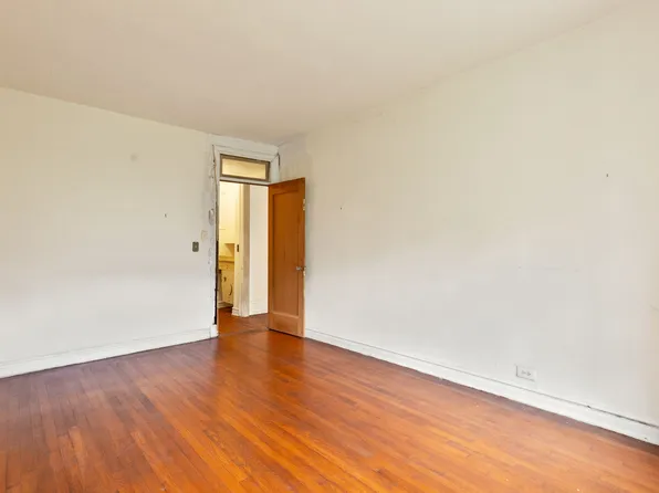 525 West 238th Street image 19 of 30