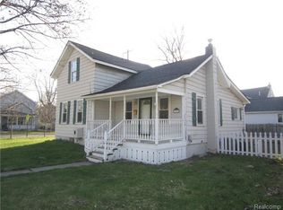 122 S Elm St, Howell, MI 48843