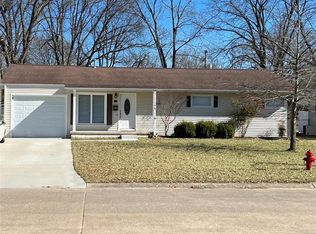 610 Hubbard Dr, Chaffee, MO 63740