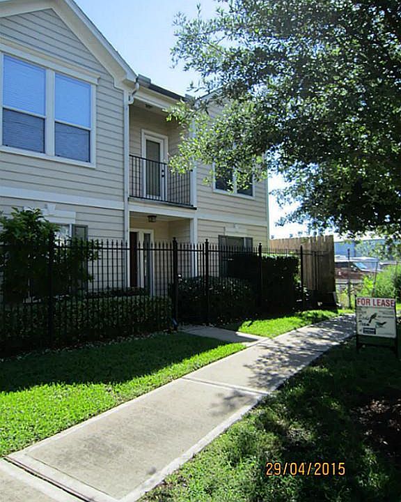 2915 Clay St, Houston, TX 77003 Zillow