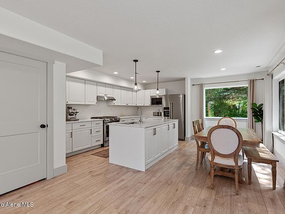 5th image of 6272 E Melendreras Rd