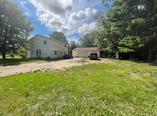 381 S Maple Island Rd, Muskegon, MI 49442