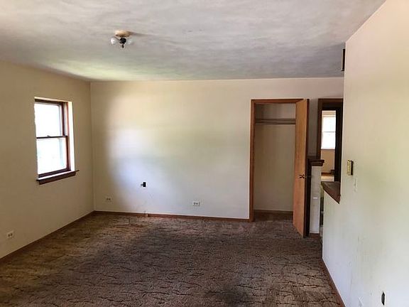 5th image of 35865 N Hillside Ave