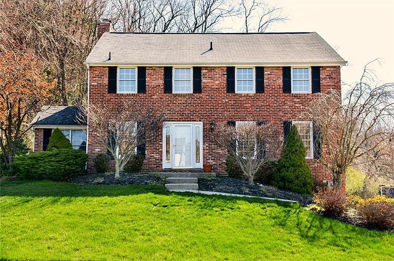 1st image of 10004 Oakridge Dr
