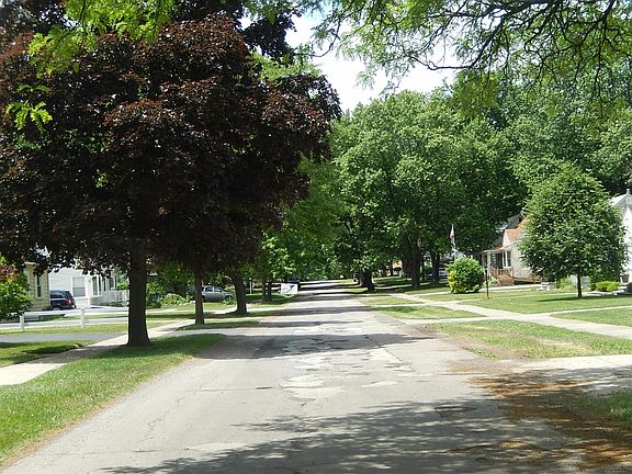 4th image of 31904 Pierce St