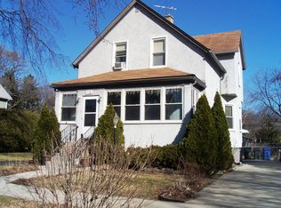 1561 Florence Ave, Evanston, IL 60201