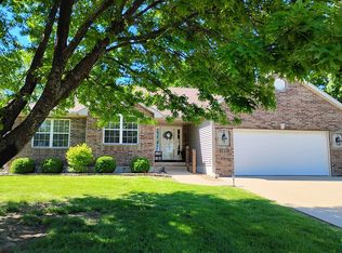 2411 Stacey Ln, Sedalia, MO 65301