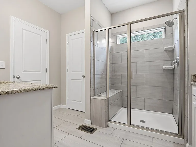 1017 Epiphany Rd — Photo 14