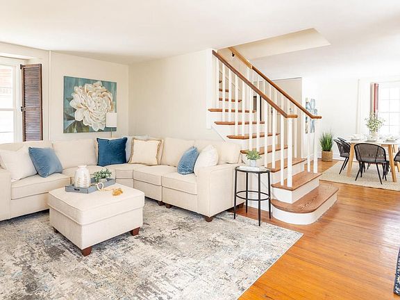 2nd image of 1301 Stump Rd