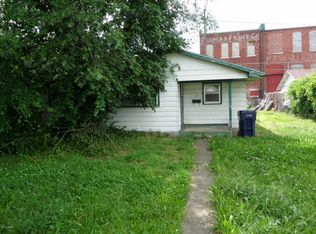 104 S Tom St, Webb City, MO 64870