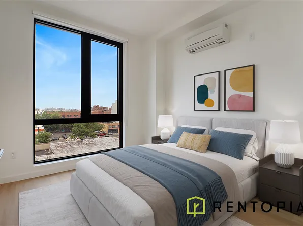 1010 Pacific Street image 3 of 30