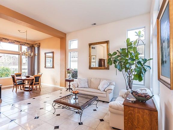 3rd image of 5826 Killarney Cir
