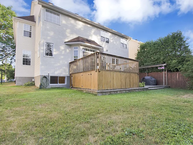 53 Mattawa Cres #1 — Photo 33