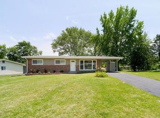 9420 Cimarron Ct, Saint Louis, MO 63132