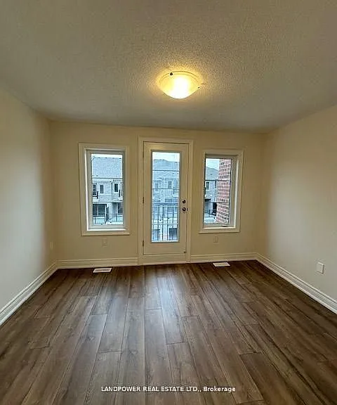 2906 Whites Rd — Photo 11