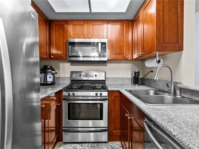 600 W 3rd St APT B206, Santa Ana, CA, 92701