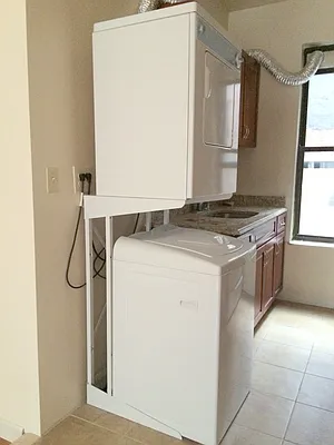 Rented by Uptown Flats LLC | media 2