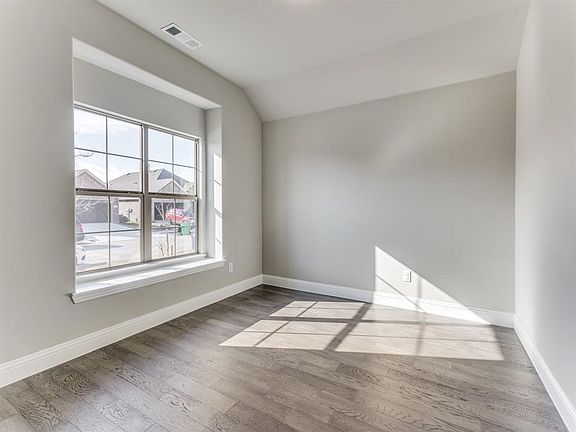 5th image of 3808 Bennett Trl