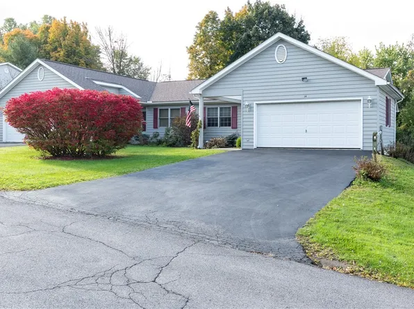 14 Danberry Rd, New Hartford, NY 13413