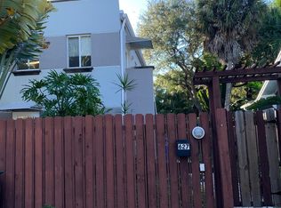 627 SW 14th Ter, Fort Lauderdale, FL 33312