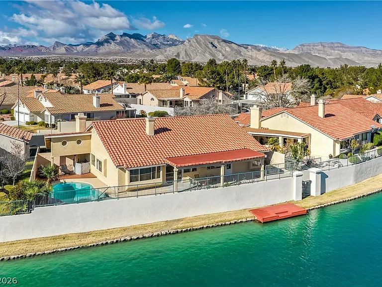 2524 Ocean Front Dr — Photo 5