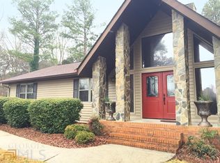 513 Avalon Dr, Fayetteville, GA 30214