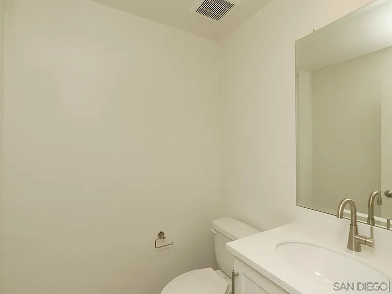 2564 Delphinium Ln — Photo 30