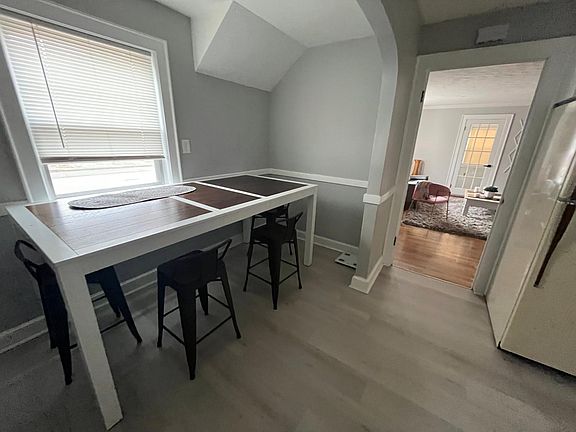 4th image of 15 Dayton St #0