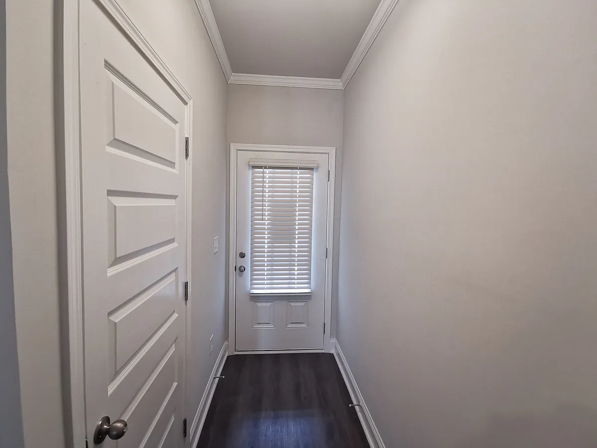 Building Photo - 3855 Brookburn Park