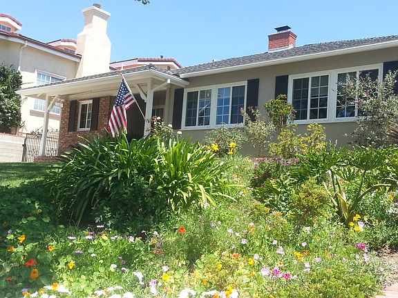 2nd image of 724 Irving Dr