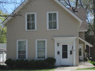 517 2nd St S #2, Stillwater, MN 55082