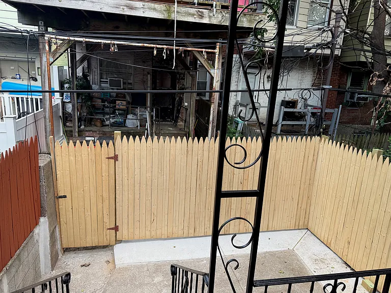 6133 Elmwood Ave — Photo 24