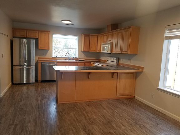 4th image of 535 N 103rd St APT C