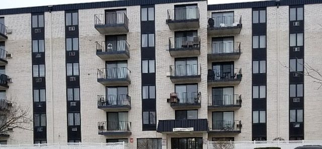 1st image of 9118 W Elmwood Dr #U5e
