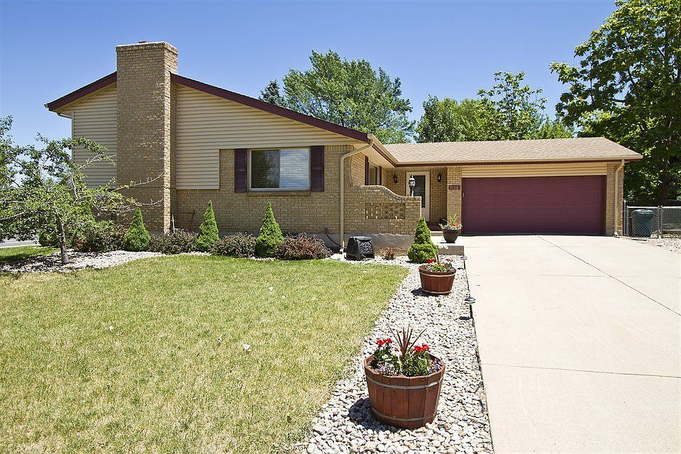 Exterior - Front
