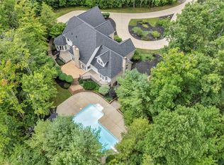 8215 Eagle Ridge Dr, Concord Township, OH 44077