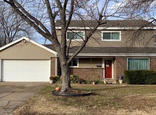 9411 E 40th Pl, Tulsa, OK 74145