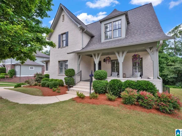 2245 Southampton Dr, Hoover, AL 35226