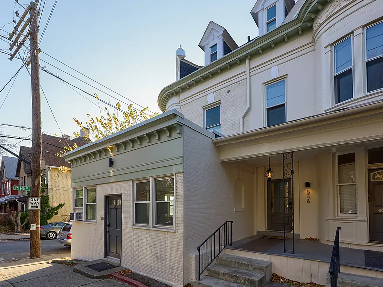 534 W James St #1 — Photo 10