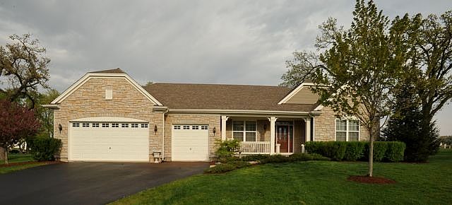 1st image of 2460 Stonybrook St