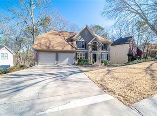 3016 Summer Point Dr, Woodstock, GA 30189