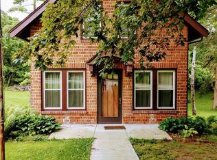 720 S Jackson St, Mount Carroll, IL 61053