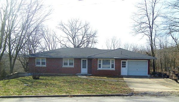 1st image of 2811 Sue Dr