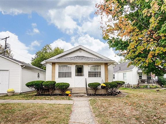 3rd image of 2855 Ferncliff Ave