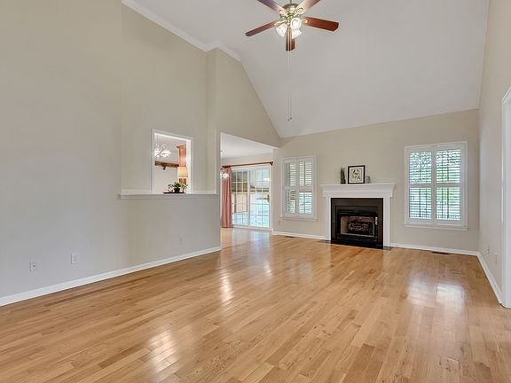 GAS FIREPLACE IN GREAT ROOM