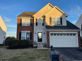 18092 Camdenhurst Dr, Gainesville, VA 20155