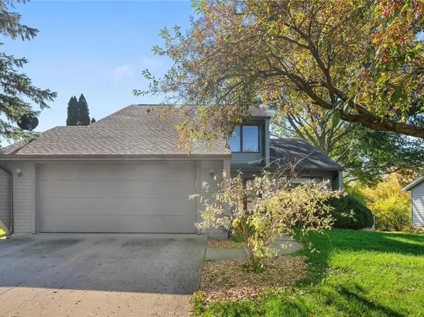 63 Wakefield Ct, Iowa City, IA 52240